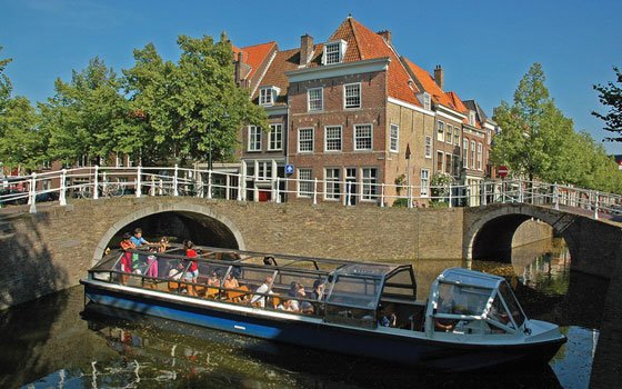荷兰运河之旅：坐船游览代尔夫特（Deflt）运河,欧洲,欧洲网