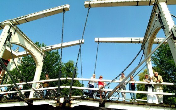 荷兰旅游景点：阿姆斯特丹马海丽吊桥,欧洲,欧洲网