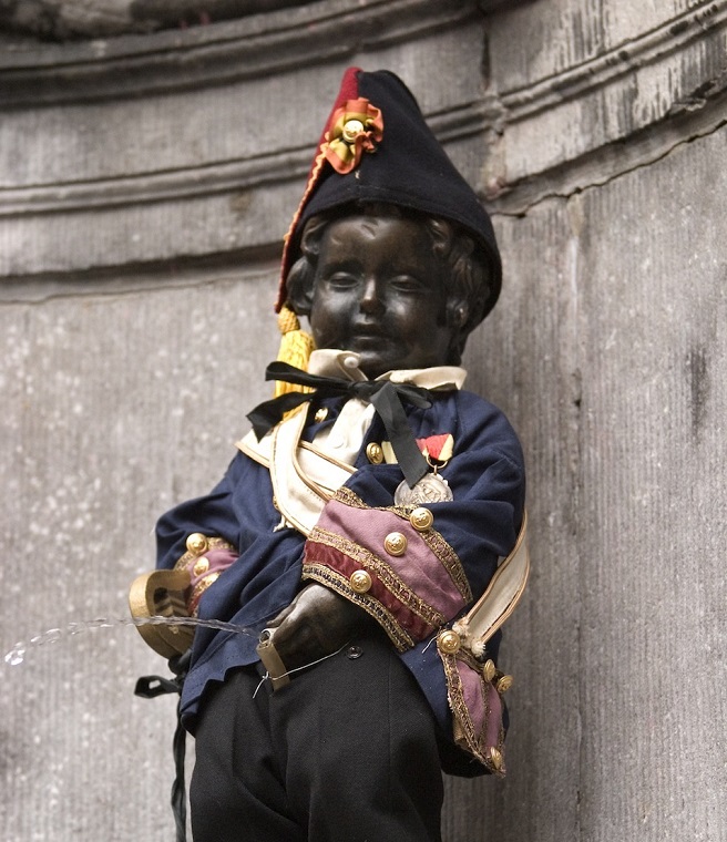 比利时旅游:比利时首都布鲁塞尔-撒尿小童铜像,欧洲,欧洲网