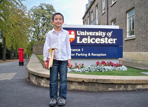 英国少年数学天才莱斯特大学最年轻讲师阿斯利被称人类计算机,欧洲