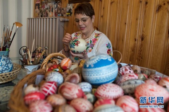 匈牙利凯奇凯梅特市复活节彩蛋女王日格妮·高迪制作彩蛋,欧洲,欧洲网