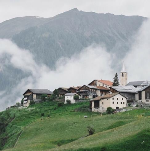 瑞士阿尔卑斯山脉小镇-贝尔金Bergün因风景美丽禁止拍照-偷拍罚5欧元,欧洲,欧洲网