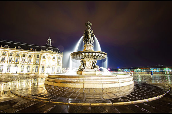 法国最美十大广场5：加伦河畔的波尔多交易所广场Palais de la Bourse,欧洲,欧洲网