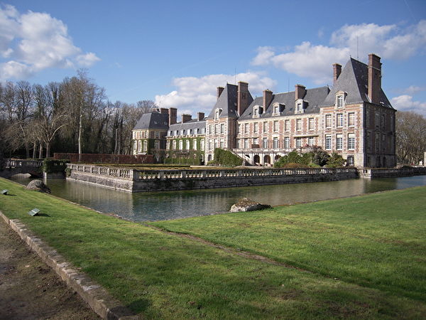 法国加蒂奈Gatinais地区路易十三的库朗塞城堡Château de Courances,欧洲,欧洲网