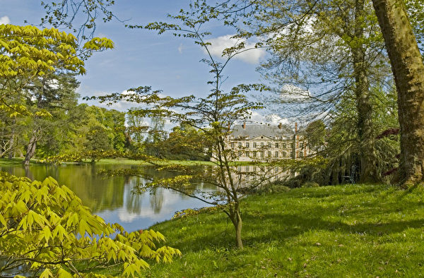 法国埃松省库森城堡Le château de Courson的春夏秋冬四季花园,欧洲,欧洲网