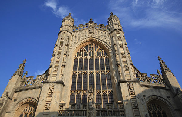 英国巴斯镇Bath景点:巴斯修道院Bath Abbey的雅各天梯Jacob’s Ladder,欧洲