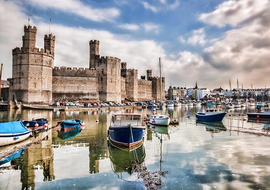 英国北威尔士古镇的英国皇家古堡：卡那封城堡 Caernarfon castle,欧洲