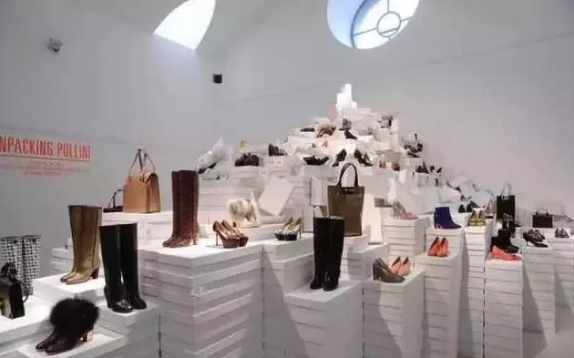 POLLINI品牌:意大利米兰Aeffe旗下男女装皮鞋,手袋,手提包,旅行箱,配饰等,欧洲,欧洲网
