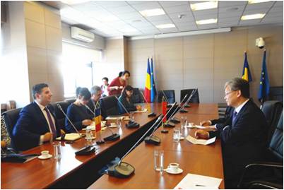驻罗马尼亚大使徐飞洪在首都拜会罗经济部长,欧洲,欧洲网