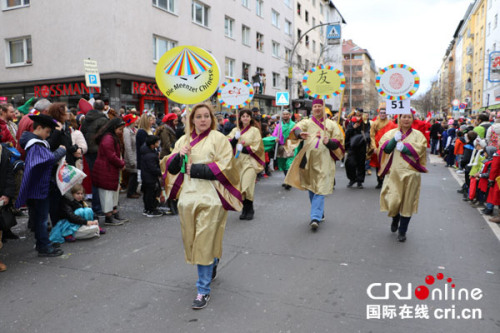 德国西南部城市美因茨狂欢节玫瑰星期一游行现中国方阵,欧洲,欧洲网