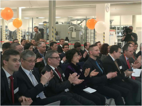 马克卿大使在俄斯特拉法市出席万向集团捷克锂电池工厂开业仪,欧洲,欧洲网