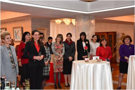 驻保加利亚大使夫人吴小莺参赞在官邸举行下午茶活动,欧洲,欧洲网