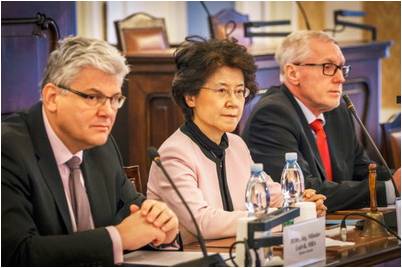 中医在欧洲:西医与传统中医药可能的对接学术研讨会在捷克众议,欧洲,欧洲网