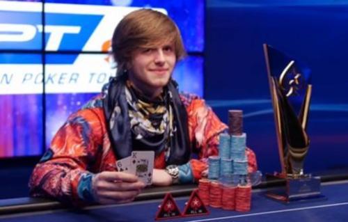英国伦敦小伙查里·卡尔Charlie Carrel玩扑克牌4年赚千万元,欧洲,欧洲网