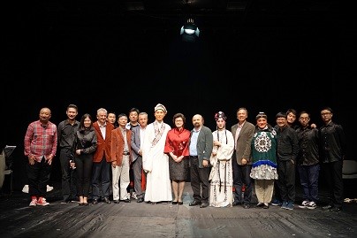 实验昆曲《椅子》亮相阿尔巴尼亚斯坎帕国际现代戏剧节,欧洲,欧洲网