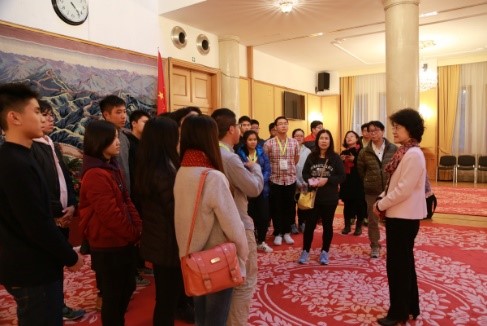 驻捷克大使马克卿邀请一带一路香港青年丝路文化交流团做客中国大使馆,欧洲,欧洲网